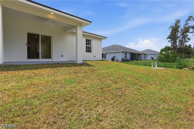 4710 27th ST SW, Lehigh Acres, FL 33973