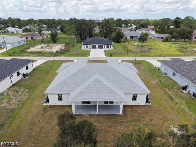 4710 27th ST SW, Lehigh Acres, FL 33973