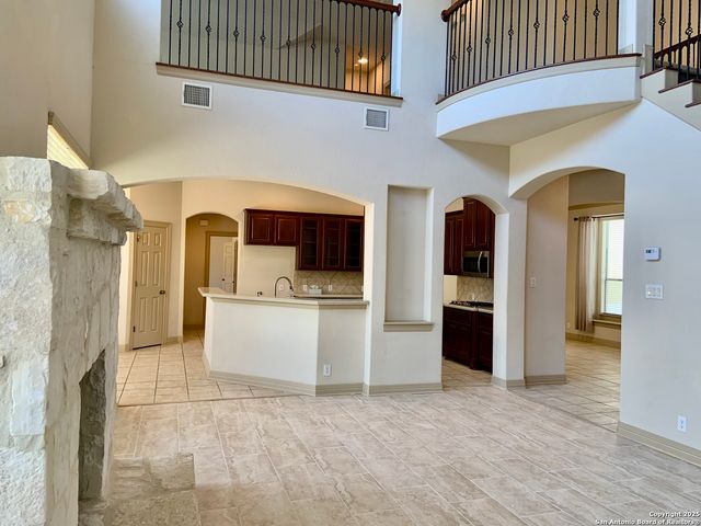 1119 VIA BELCANTO, San Antonio, TX 78260