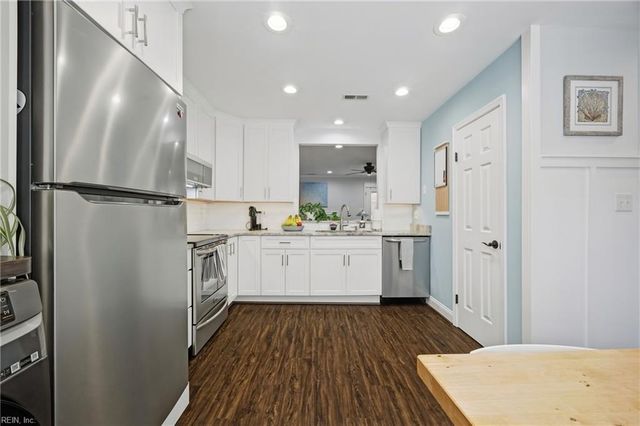 526 Pine Tops CT, Virginia Beach, VA 23451