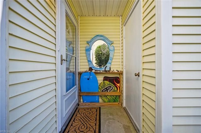 526 Pine Tops CT, Virginia Beach, VA 23451