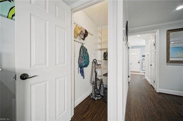 526 Pine Tops CT, Virginia Beach, VA 23451
