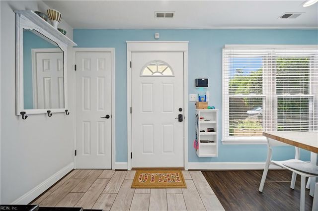 526 Pine Tops CT, Virginia Beach, VA 23451