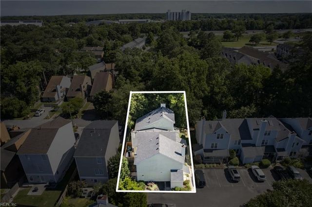 526 Pine Tops CT, Virginia Beach, VA 23451