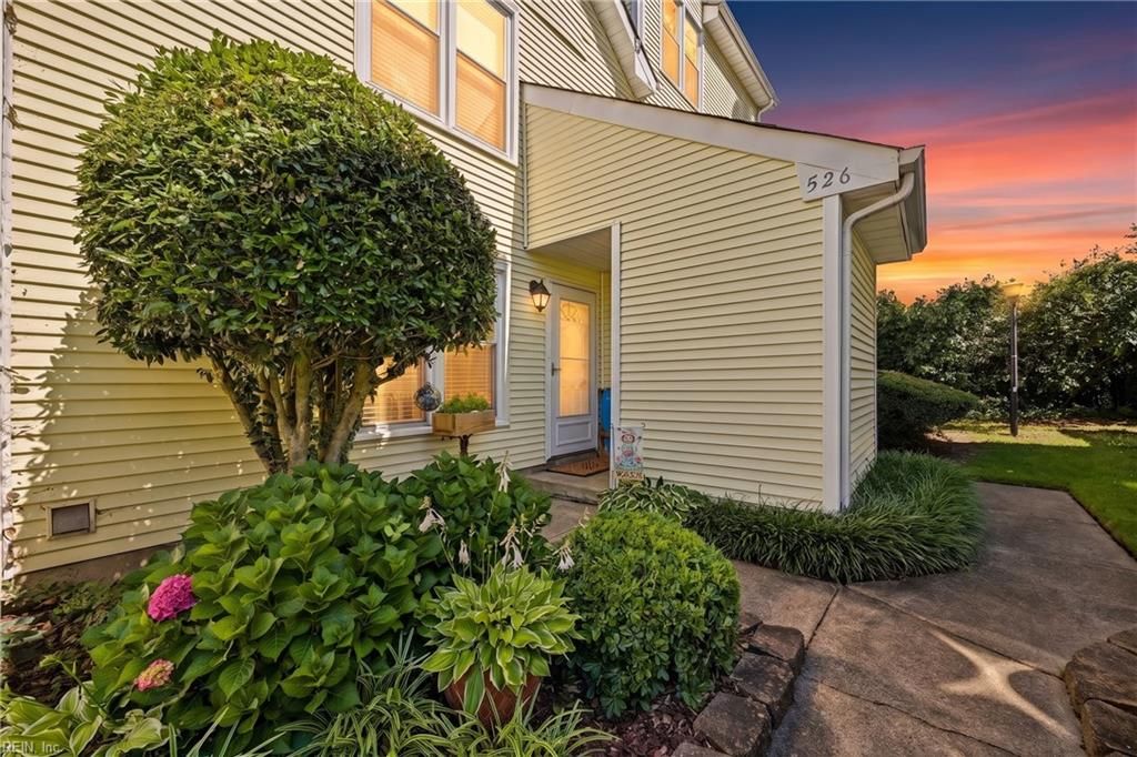 526 Pine Tops CT, Virginia Beach, VA 23451