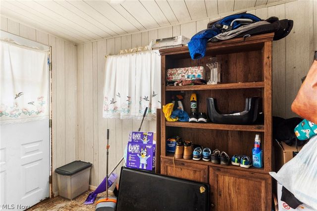 464 Elm Street, Struthers, OH 44471