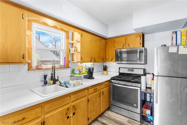 464 Elm Street, Struthers, OH 44471