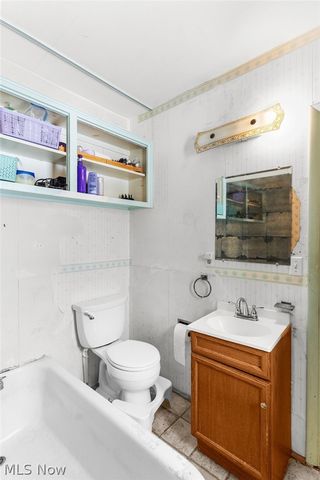 464 Elm Street, Struthers, OH 44471