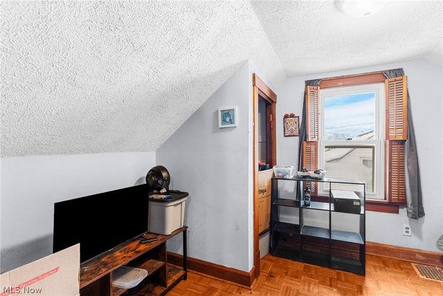 464 Elm Street, Struthers, OH 44471