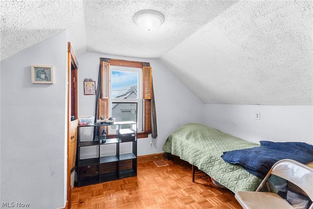 464 Elm Street, Struthers, OH 44471