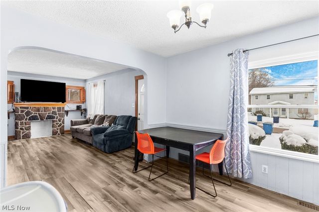 464 Elm Street, Struthers, OH 44471