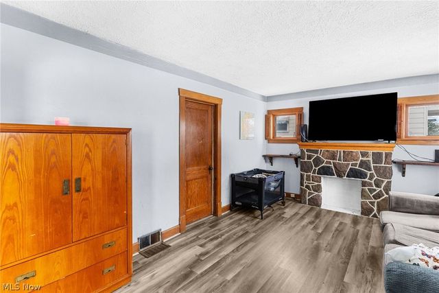 464 Elm Street, Struthers, OH 44471