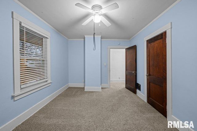 2428 ARLINGTON Avenue, Davenport, IA 52803