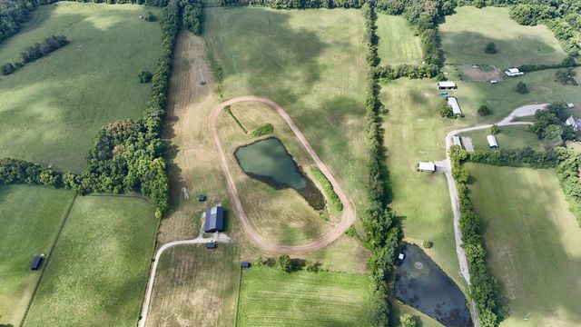 1097 Baker Lane, Nicholasville, KY 40356