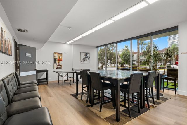 16565 NE 26th Ave 4D, North Miami Beach, FL 33160