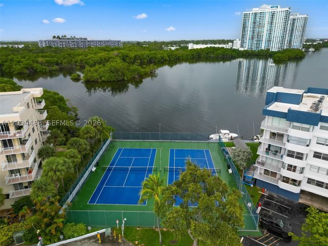 16565 NE 26th Ave 4D, North Miami Beach, FL 33160