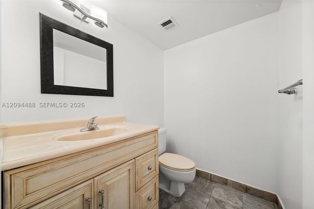 16565 NE 26th Ave 4D, North Miami Beach, FL 33160