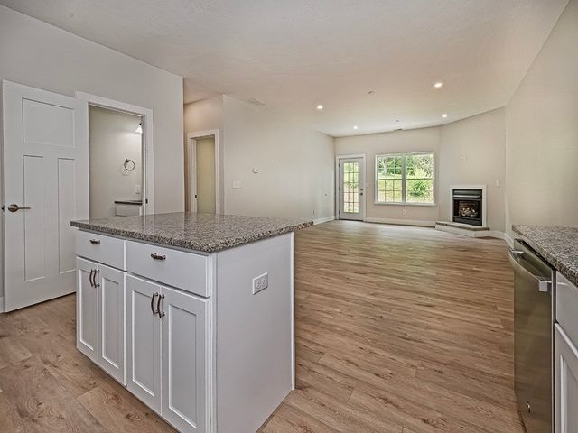202 Willow Ln, Beaver Falls, PA 15010