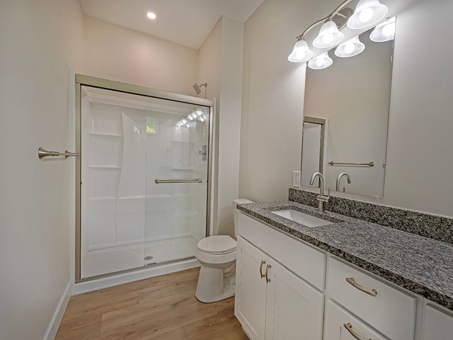202 Willow Ln, Beaver Falls, PA 15010