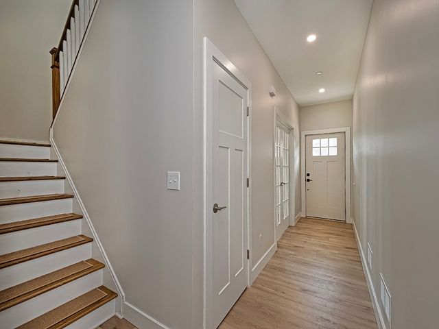 202 Willow Ln, Beaver Falls, PA 15010