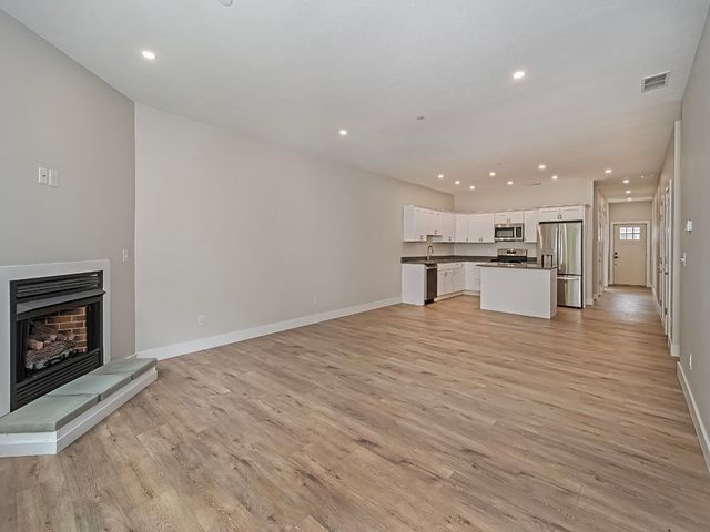 202 Willow Ln, Beaver Falls, PA 15010