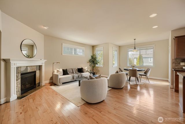 2972 NE Marquette Way, Issaquah, WA 98029