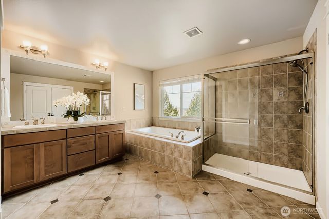 2972 NE Marquette Way, Issaquah, WA 98029