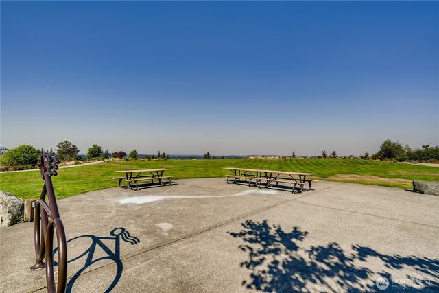2972 NE Marquette Way, Issaquah, WA 98029
