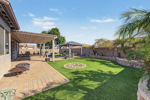 18619 W KOLINA Lane, Waddell, AZ 85355
