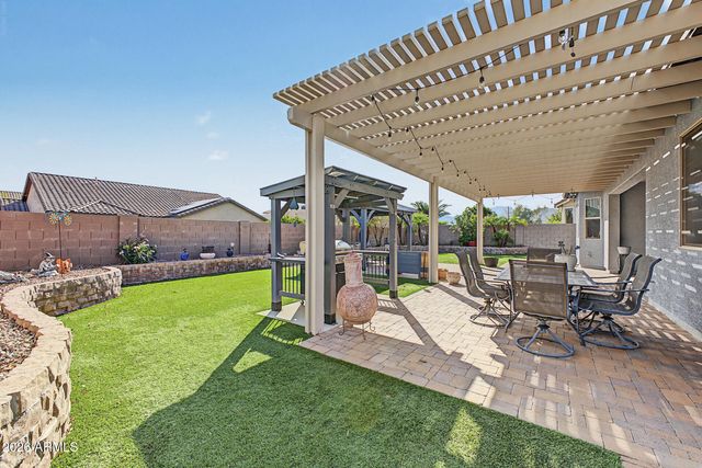 18619 W KOLINA Lane, Waddell, AZ 85355