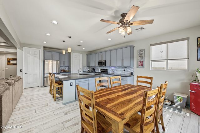 18619 W KOLINA Lane, Waddell, AZ 85355