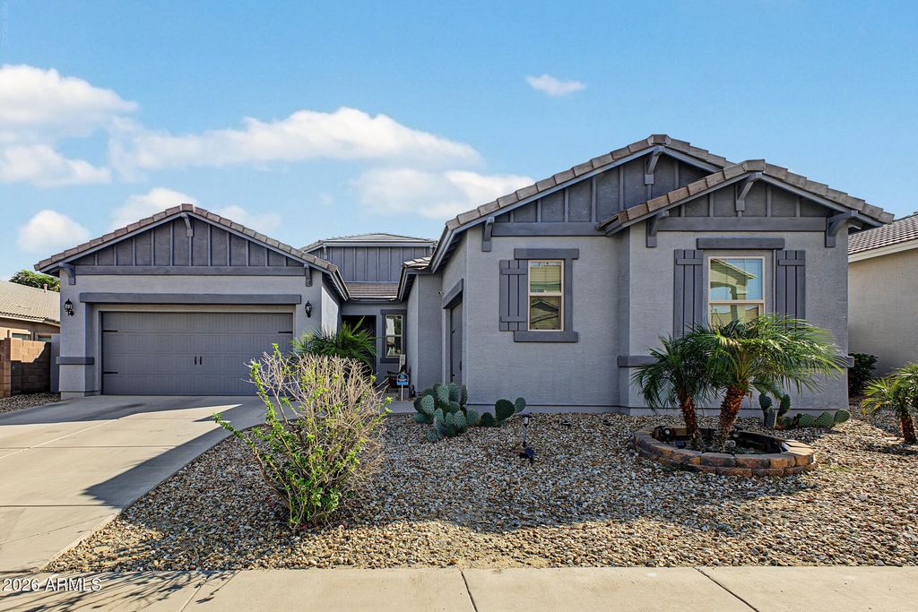 18619 W KOLINA Lane, Waddell, AZ 85355