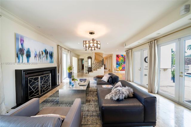 6465 Pinetree Drive Cir, Miami Beach, FL 33141