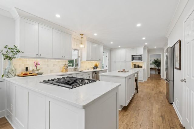 670 Lake Charles Way, Roswell, GA 30075