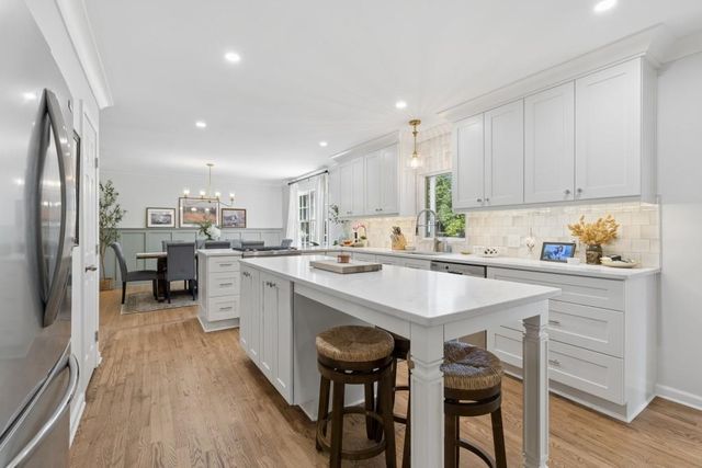 670 Lake Charles Way, Roswell, GA 30075