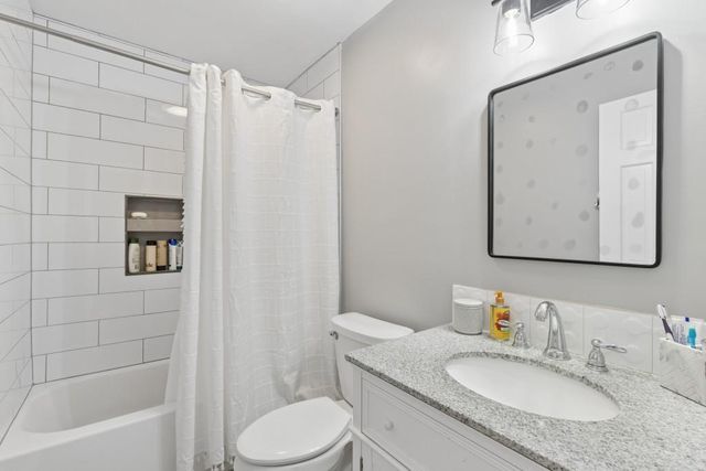 670 Lake Charles Way, Roswell, GA 30075