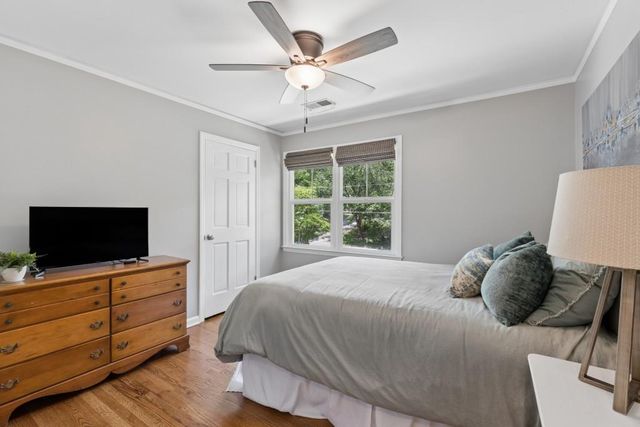 670 Lake Charles Way, Roswell, GA 30075