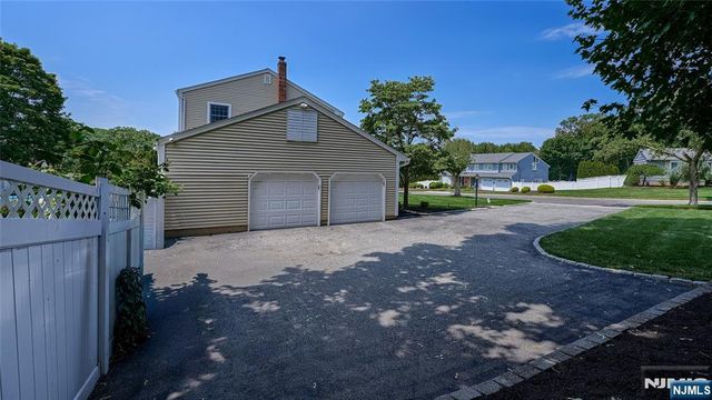 37 Keilana Drive, Wayne, NJ 07470