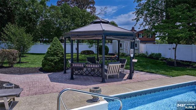 37 Keilana Drive, Wayne, NJ 07470