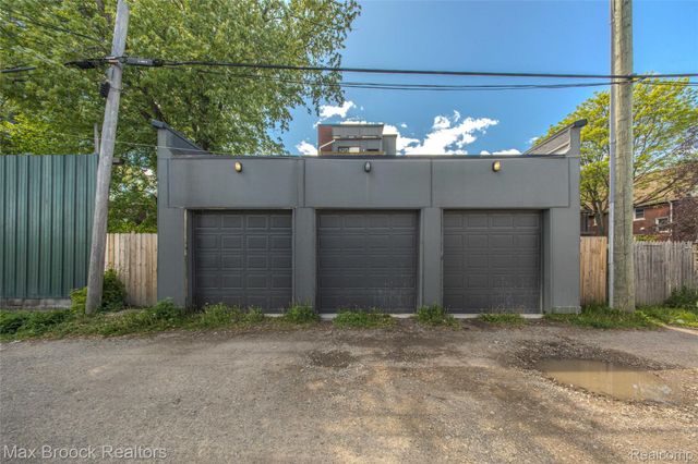 4530 Commonwealth Street 1, Detroit, MI 48208