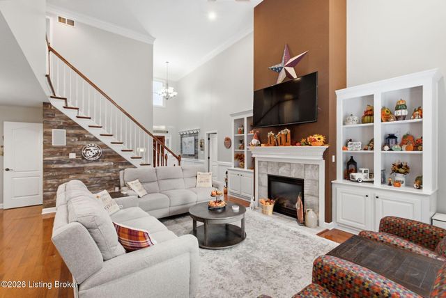 4702 Tall Grass Ct, La Grange, KY 40031
