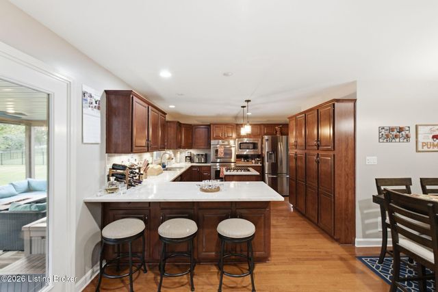 4702 Tall Grass Ct, La Grange, KY 40031