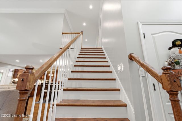 4702 Tall Grass Ct, La Grange, KY 40031