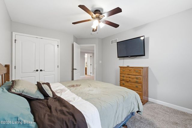 4702 Tall Grass Ct, La Grange, KY 40031