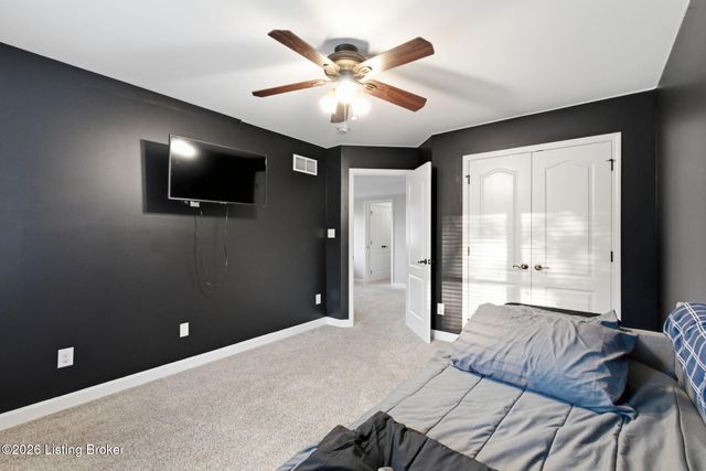 4702 Tall Grass Ct, La Grange, KY 40031