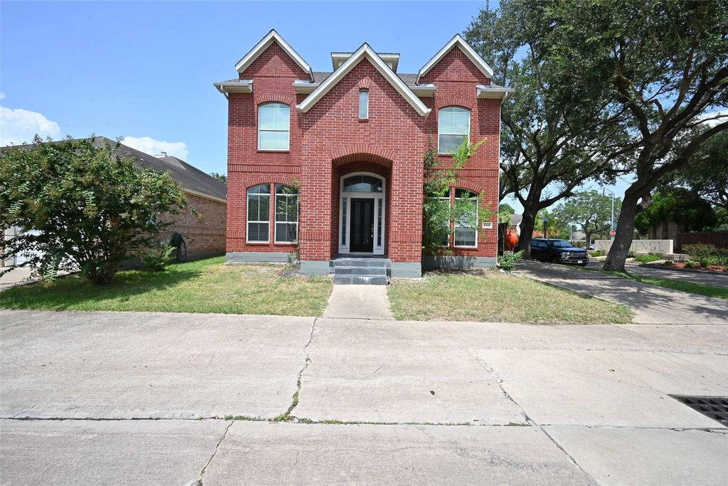 1502 Beaconshire Road, Houston, TX 77077