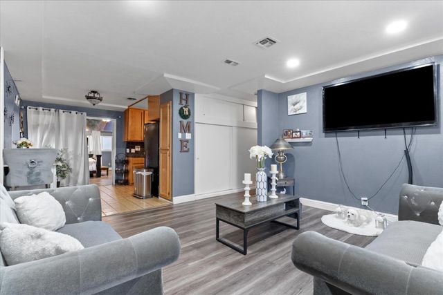 2141 Winafred St, Sacramento, CA 95825