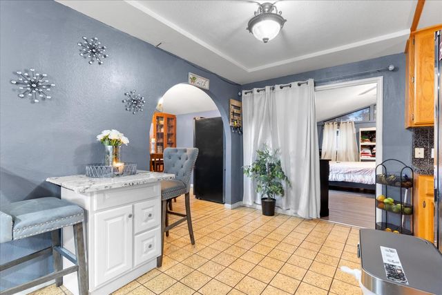 2141 Winafred St, Sacramento, CA 95825