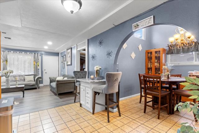 2141 Winafred St, Sacramento, CA 95825