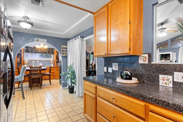 2141 Winafred St, Sacramento, CA 95825